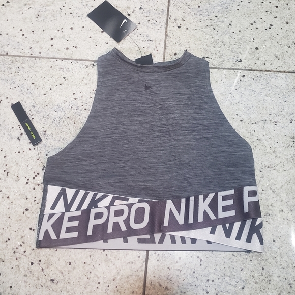 Nike Tops - Nike Pro Crossover Crop